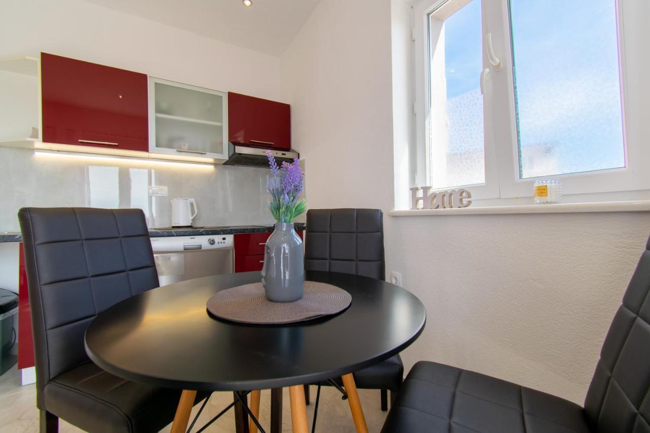 Apartmani Lavanda Centar Makarská Exteriér fotografie