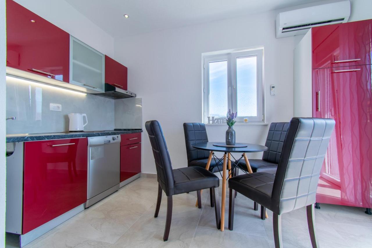 Apartmani Lavanda Centar Makarská Exteriér fotografie