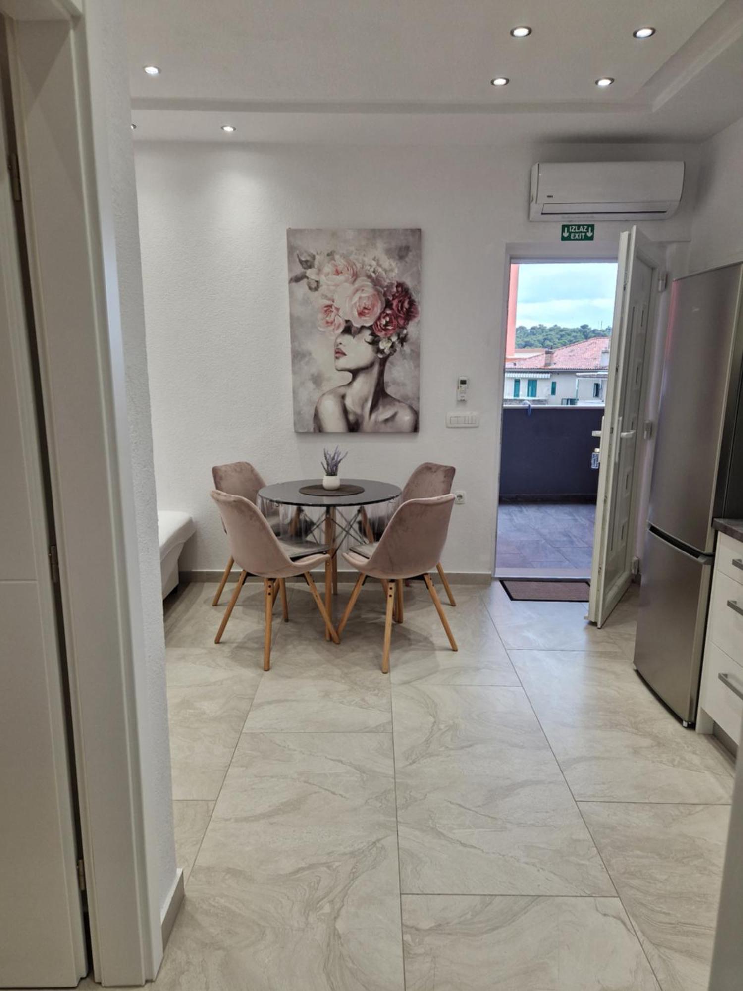Apartmani Lavanda Centar Makarská Exteriér fotografie